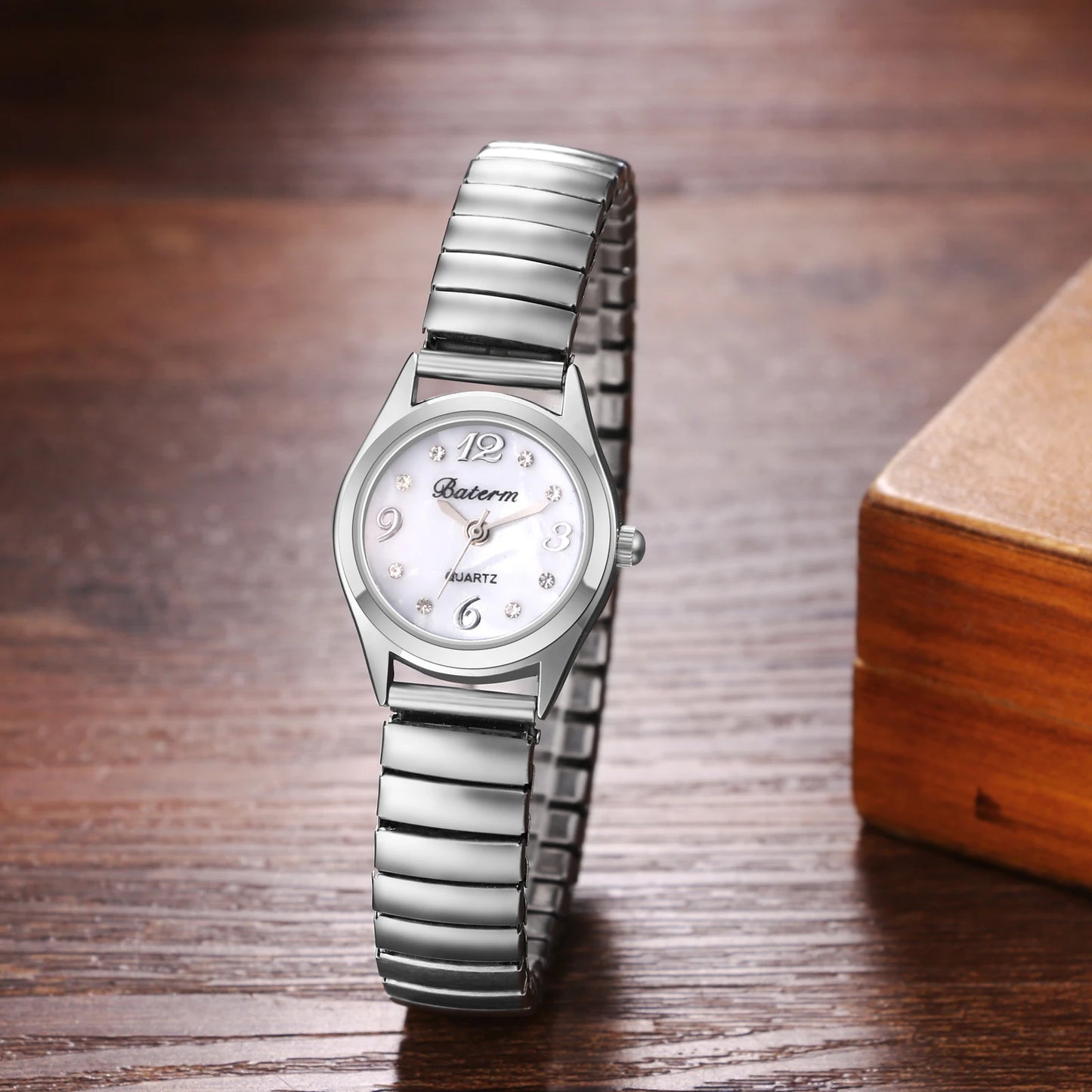 Elastic Strap Women's Watch Delicate Small Dial Waterproof Analog Quartz Digital Polka Dot Scale Fashion Women's Small Watch